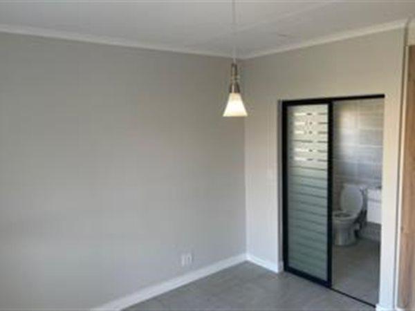 To Let 1 Bedroom Property for Rent in Waterfall Eastern Cape